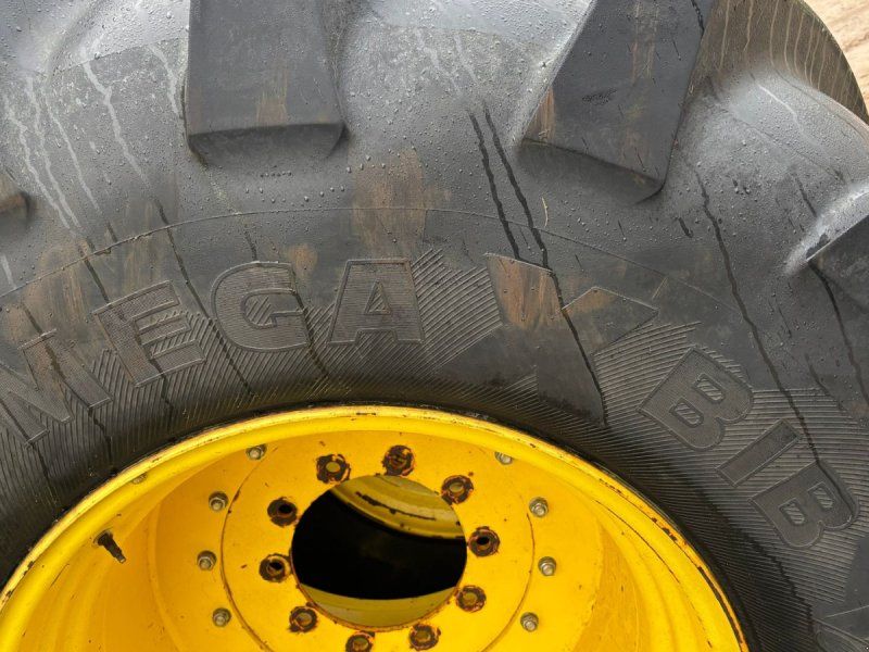 Michelin 1050/50 R32 Mega BIB