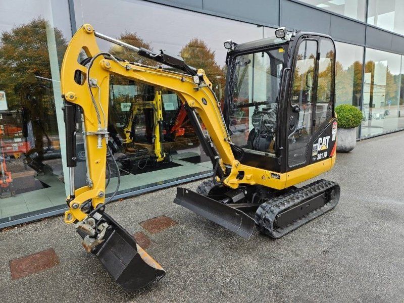 Cat 301.7 D