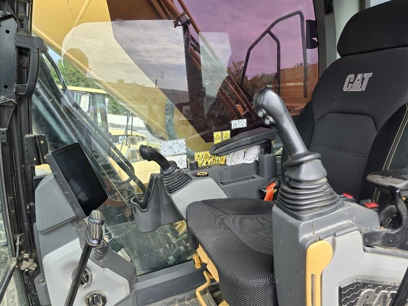 Cat 320
