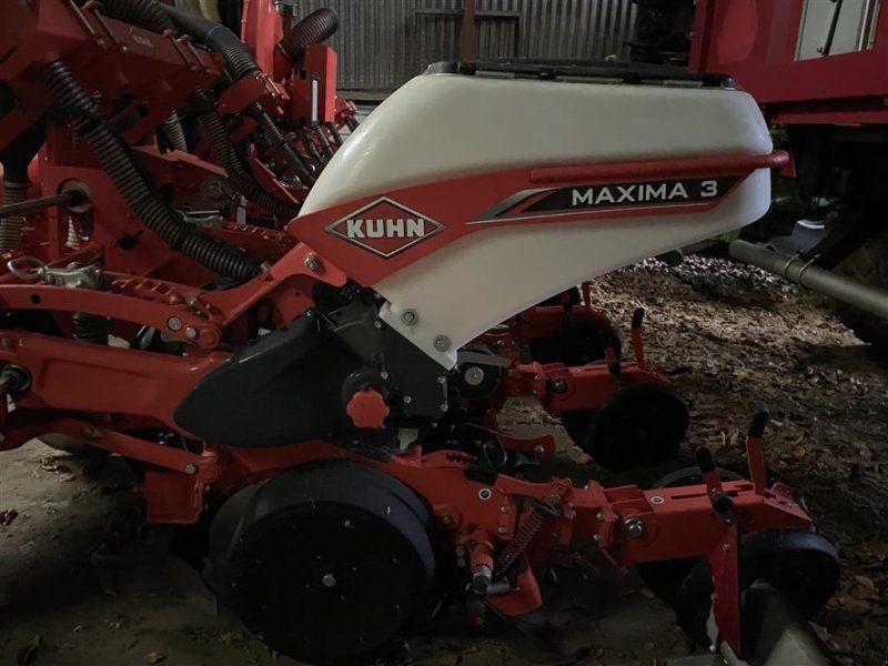 Kuhn Manager MAXIMA 3 INKL FRONT TANK TF1512 VELHOLDT