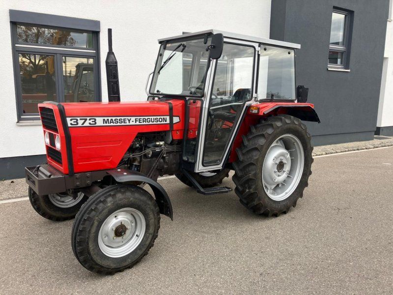 Massey Ferguson 373