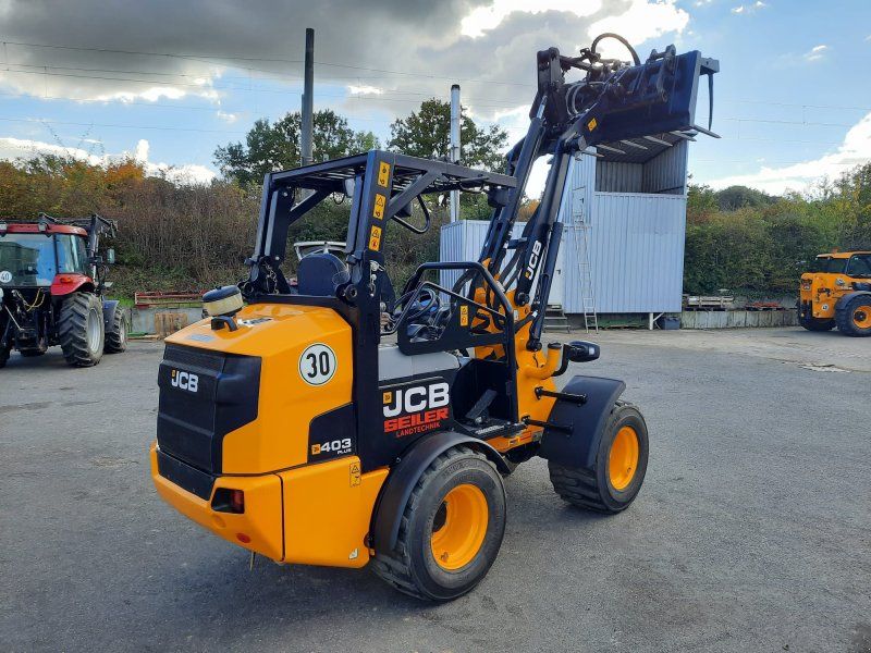 JCB 403 Agri PLUS