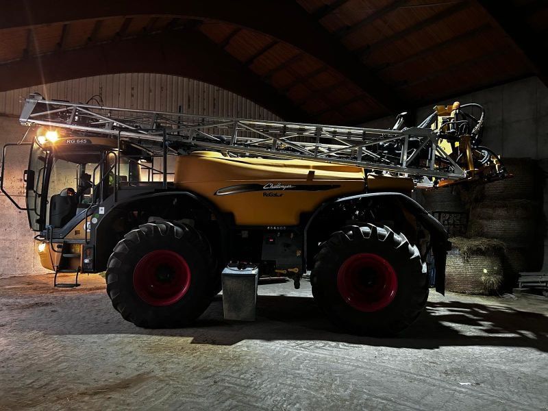 Challenger ROGATOR 645