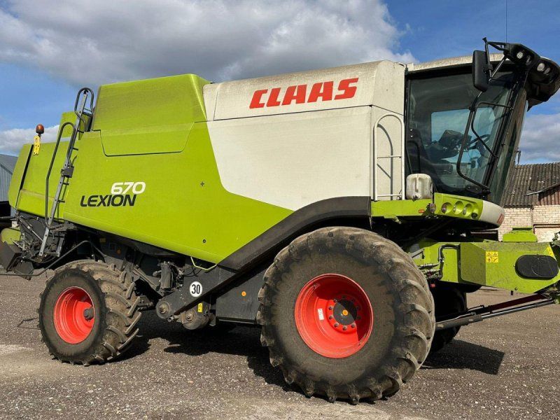 Claas LION 670 Incl skærebord. Laser Pilot. Ring til Ulrik på 402555