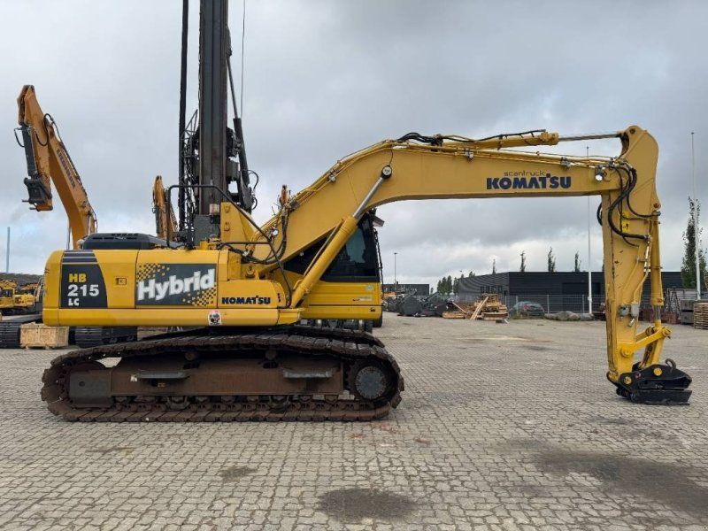 Komatsu HB215LC-1