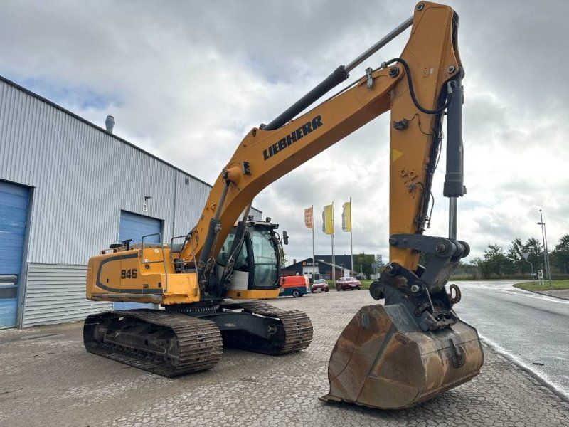 Liebherr R 946