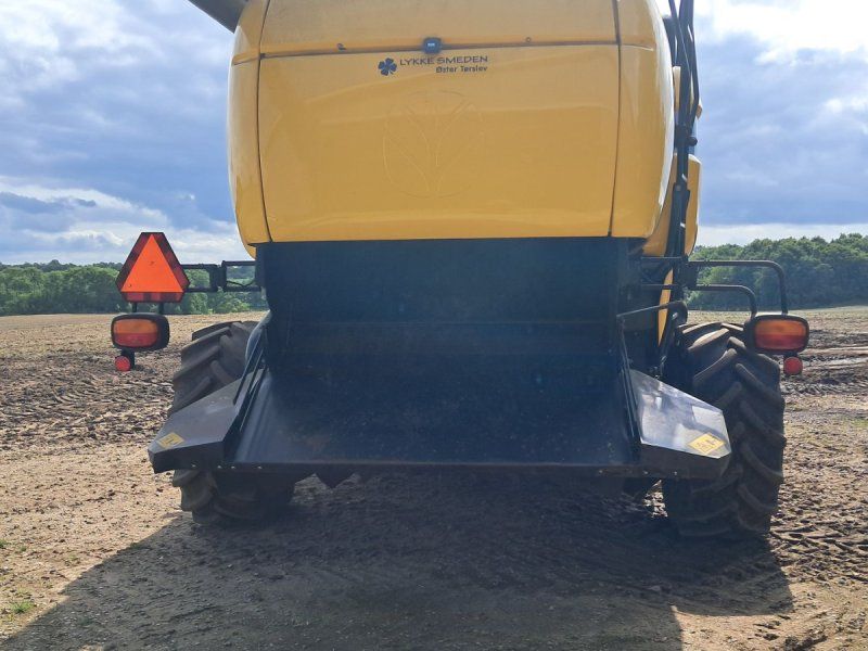 New Holland CX8080