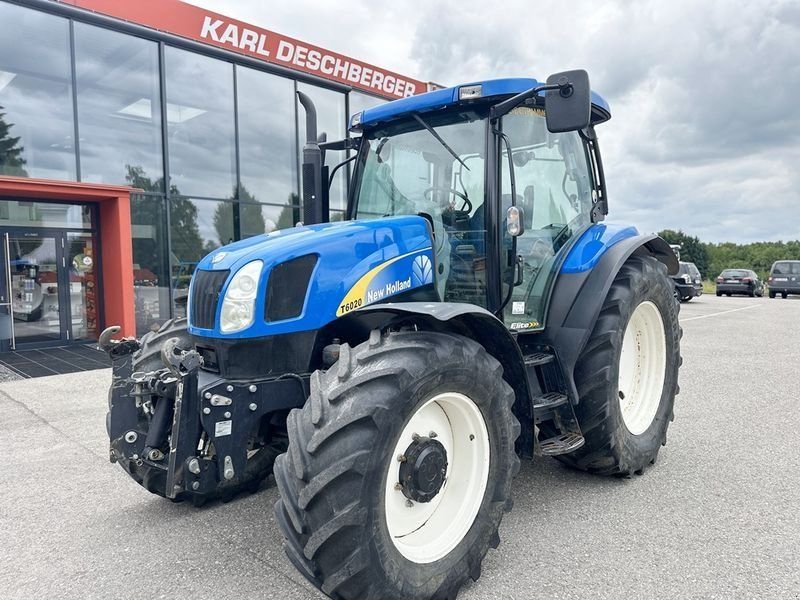 New Holland T6020 Elite