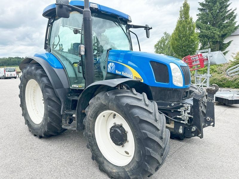 New Holland T6020 Elite