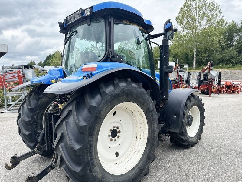 New Holland T6020 Elite