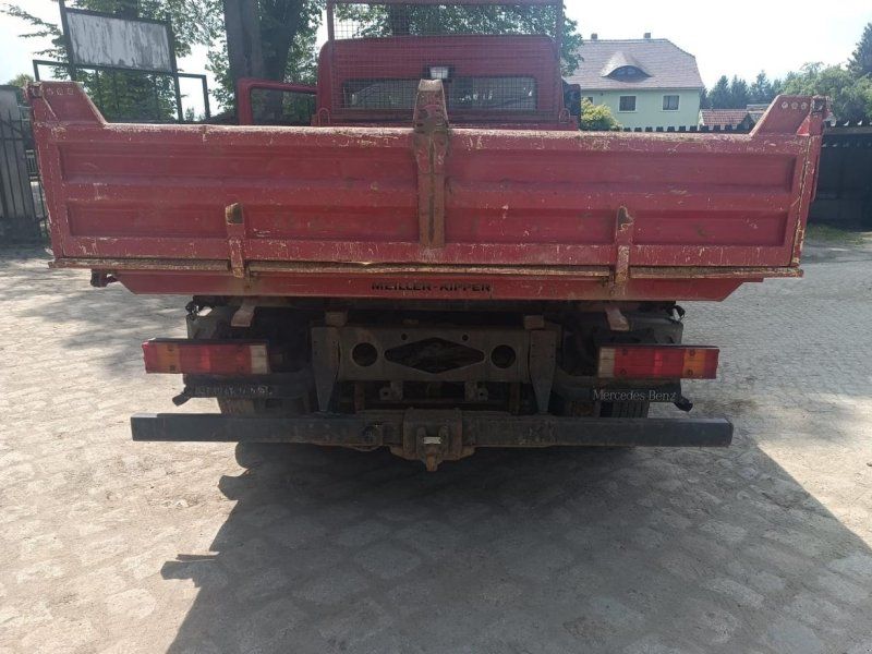 Mercedes-Benz Atego 818