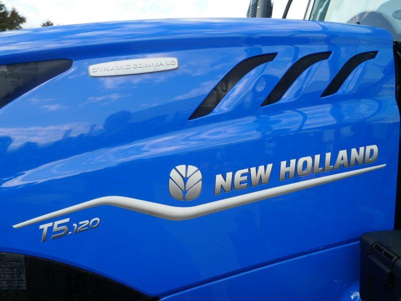New Holland T5.120 Dynamic Command (Stage V)