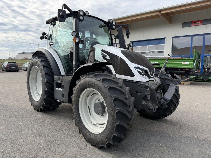 Valtra G135 ACTIVE