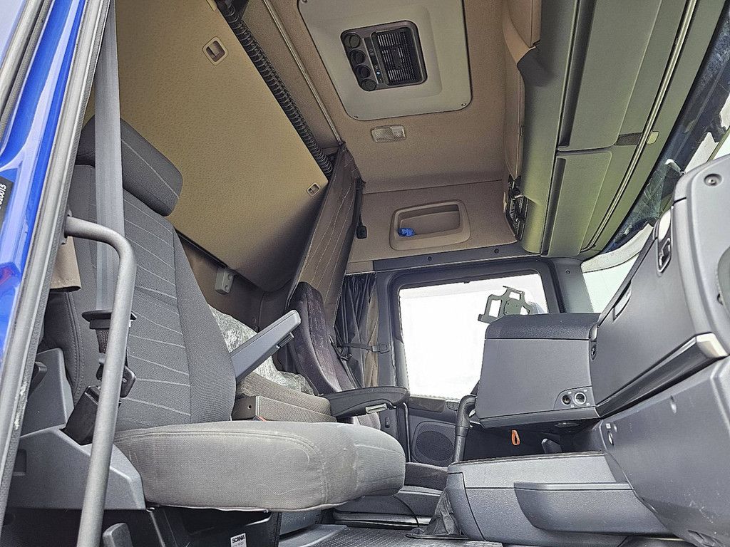 SCANIA R440 6x2*4