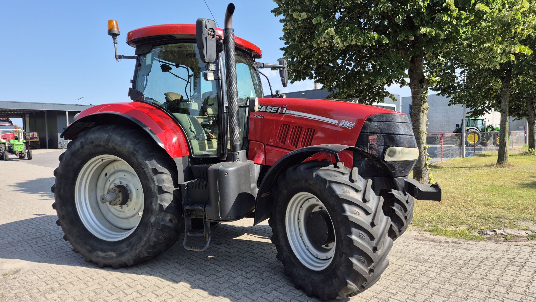 CASE-IH Puma 185 FP 50Kmh. Lucht, geveerde vooras en cabine