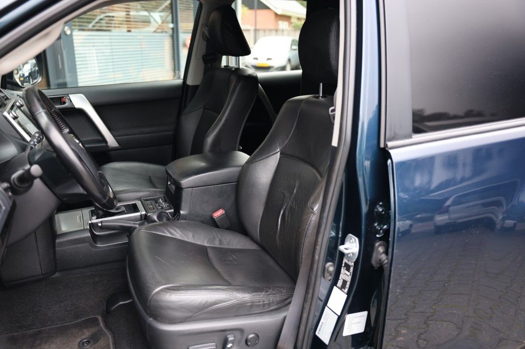 Toyota Landcruiser 150 2.8 D-4D 5DRS CHALLENGER A/T VAN