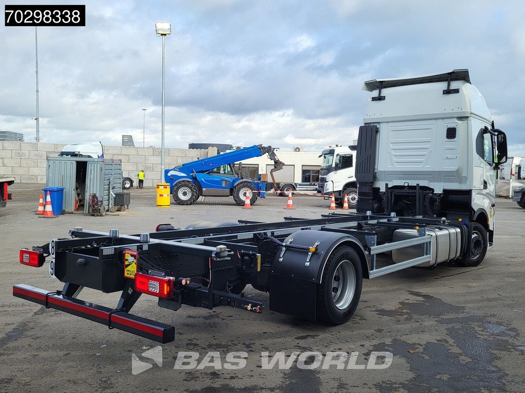 Iveco S-Way 460 4X2 NEW !! BDF Automatic Full air ACC Led Euro 6
