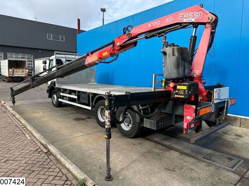 Renault Kerax 370 Dxi 6x4, EURO 4, Fassi
