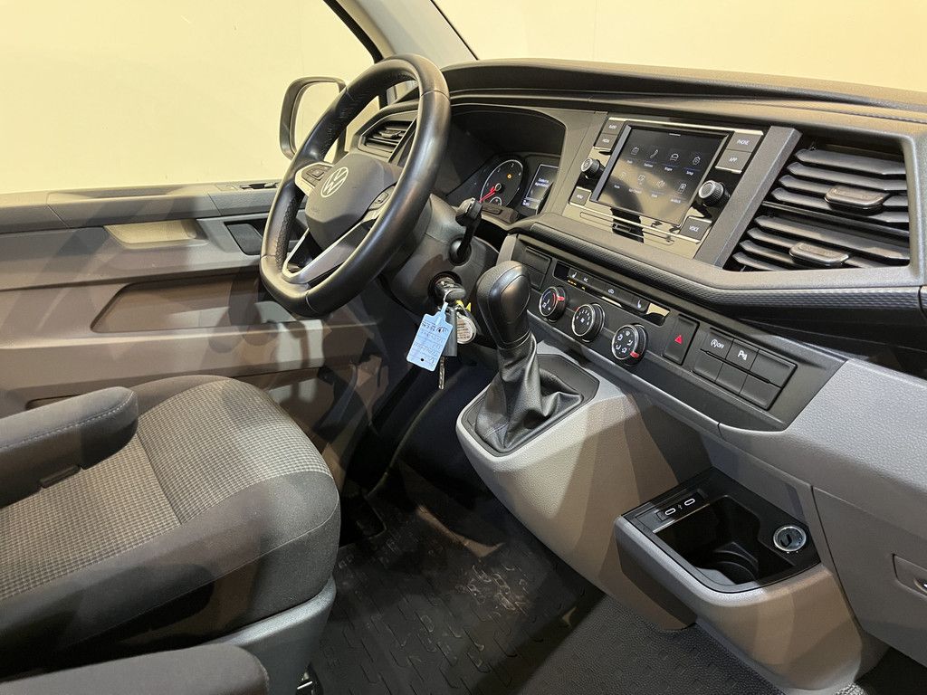 Volkswagen Transporter 2.0 TDI L2H1 150 PK Automaat Servicebus / Bott Inrichting / Euro 6 / 2X Schuifdeur / Airco / Cruise Control / Camera / CarPlay / Klep / 56.200 KM !!