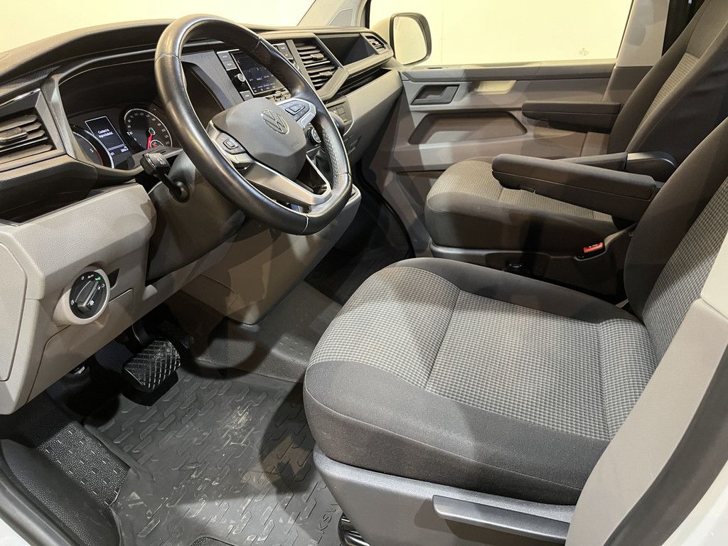 Volkswagen Transporter 2.0 TDI L2H1 150 PK Automaat Servicebus / Bott Inrichting / Euro 6 / 2X Schuifdeur / Airco / Cruise Control / Camera / CarPlay / Klep / 56.200 KM !!