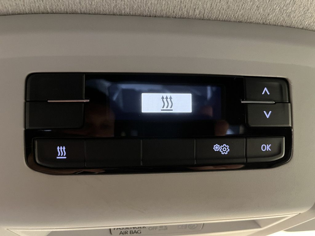 Volkswagen Transporter 2.0 TDI L2H1 150 PK Automaat Servicebus / Bott Inrichting / Euro 6 / 2X Schuifdeur / Airco / Cruise Control / Camera / CarPlay / Klep / 56.200 KM !!