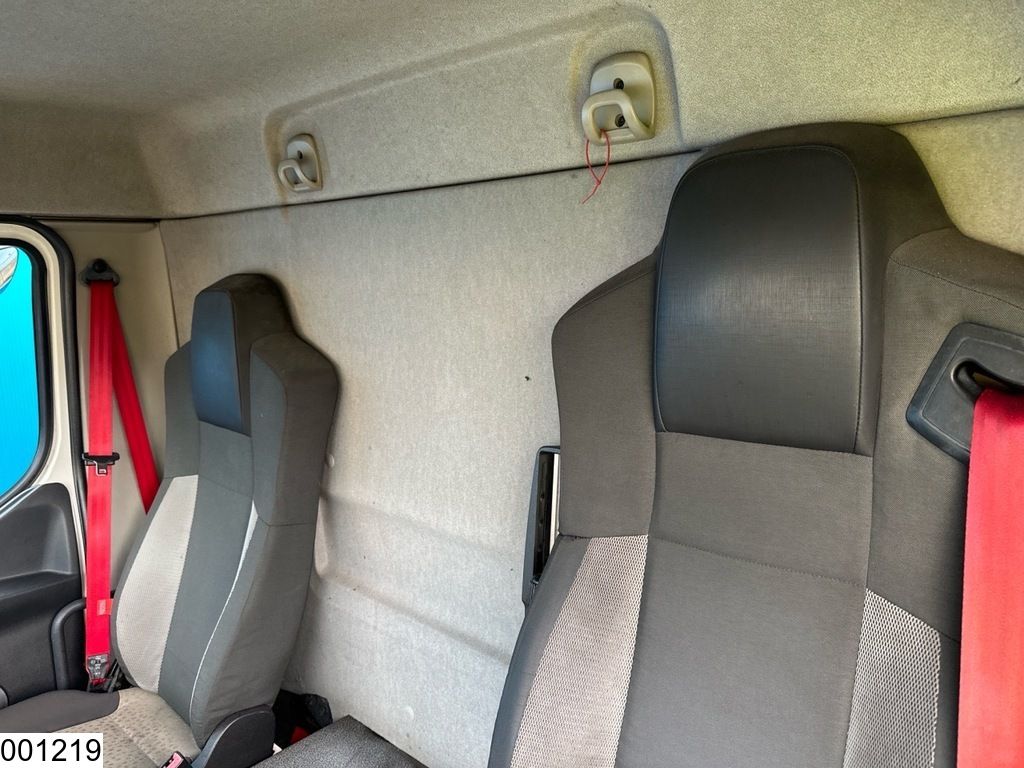 Renault D 14 210 EURO 5, Dhollandia