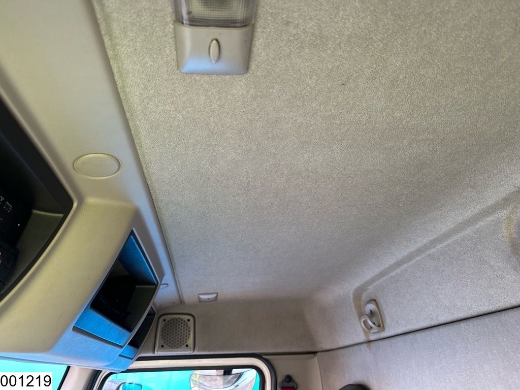Renault D 14 210 EURO 5, Dhollandia