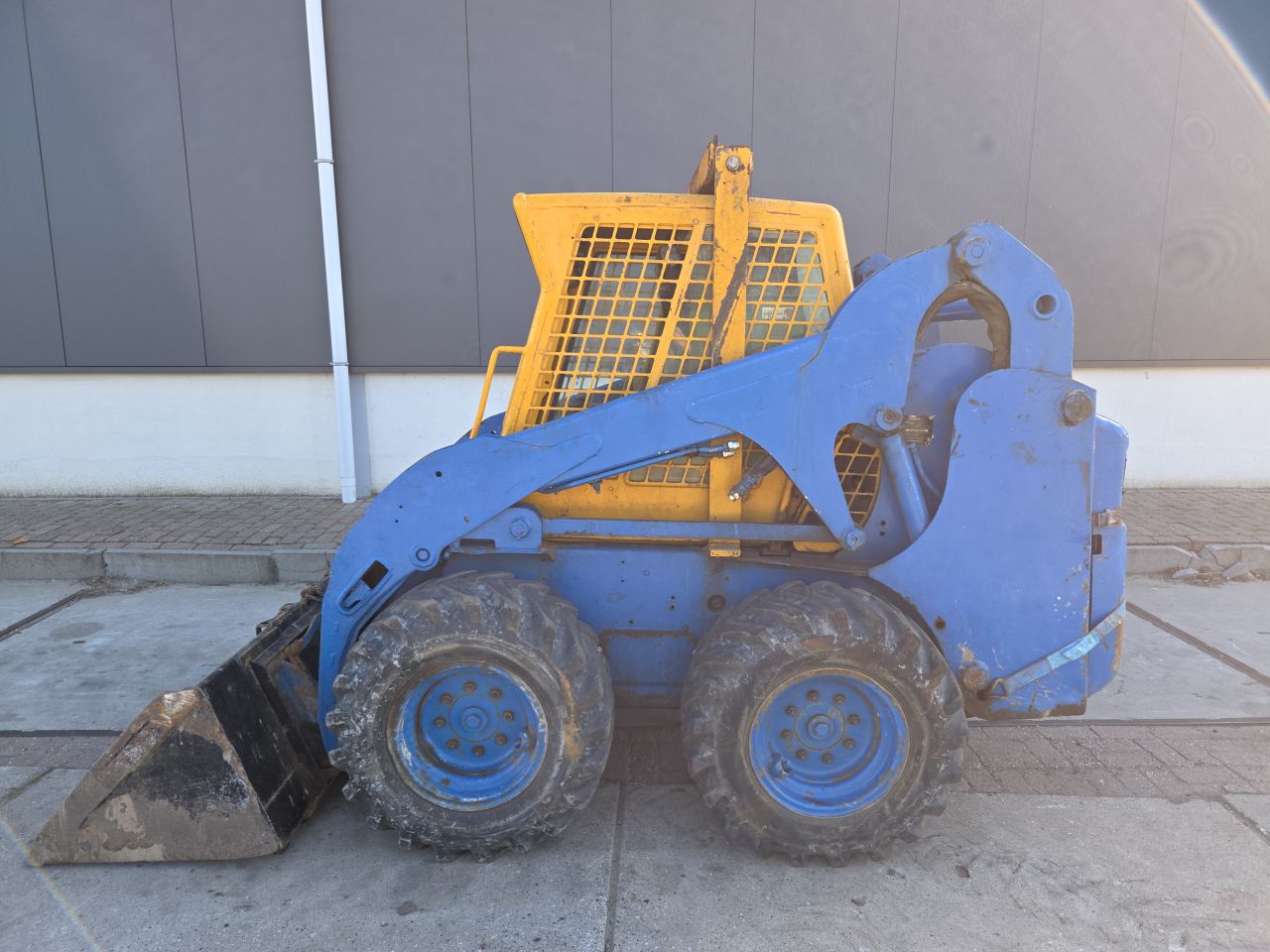 Schranklader Diverse Bobcat Gehl skidsteer