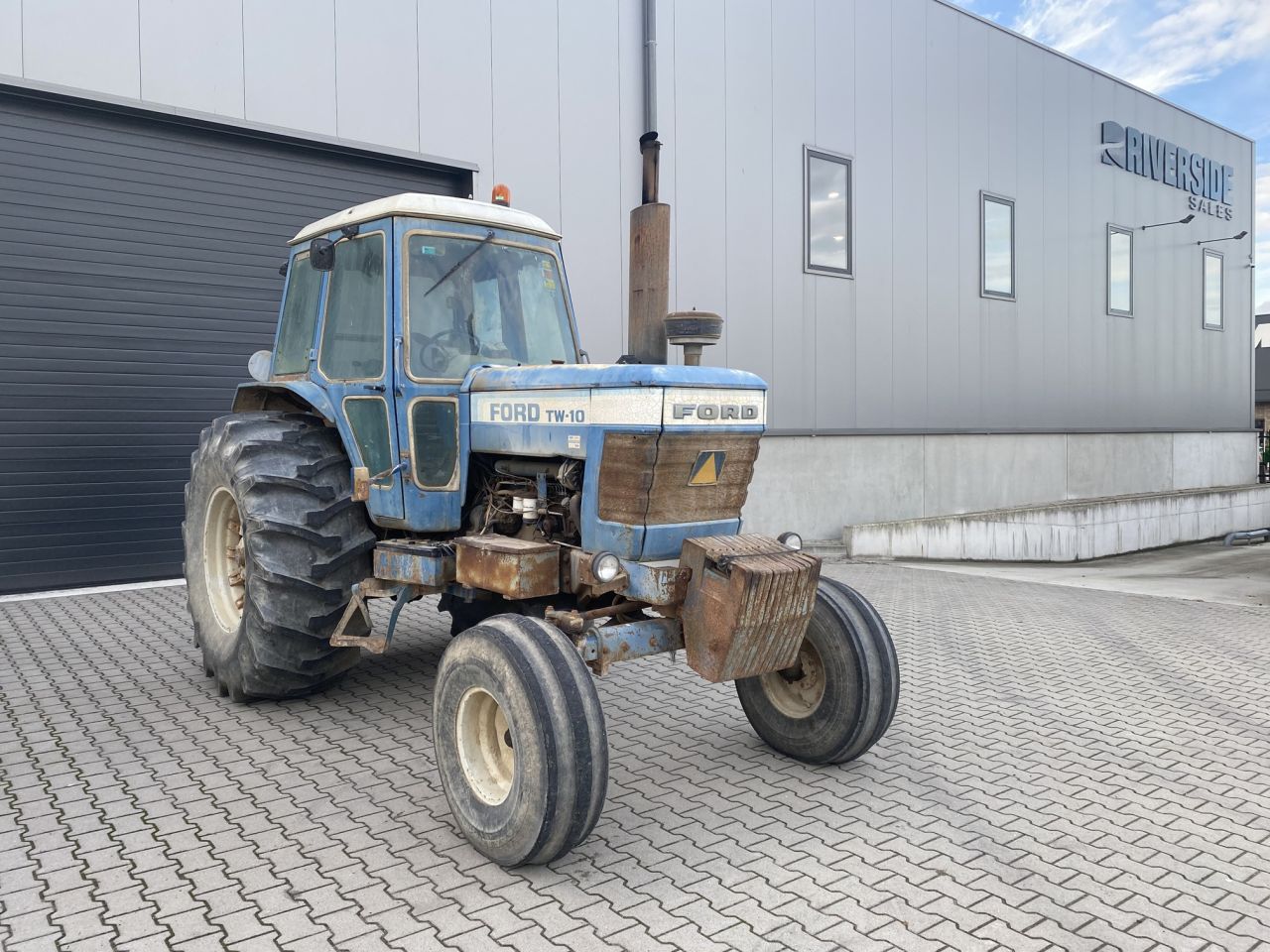 Ford TW-10