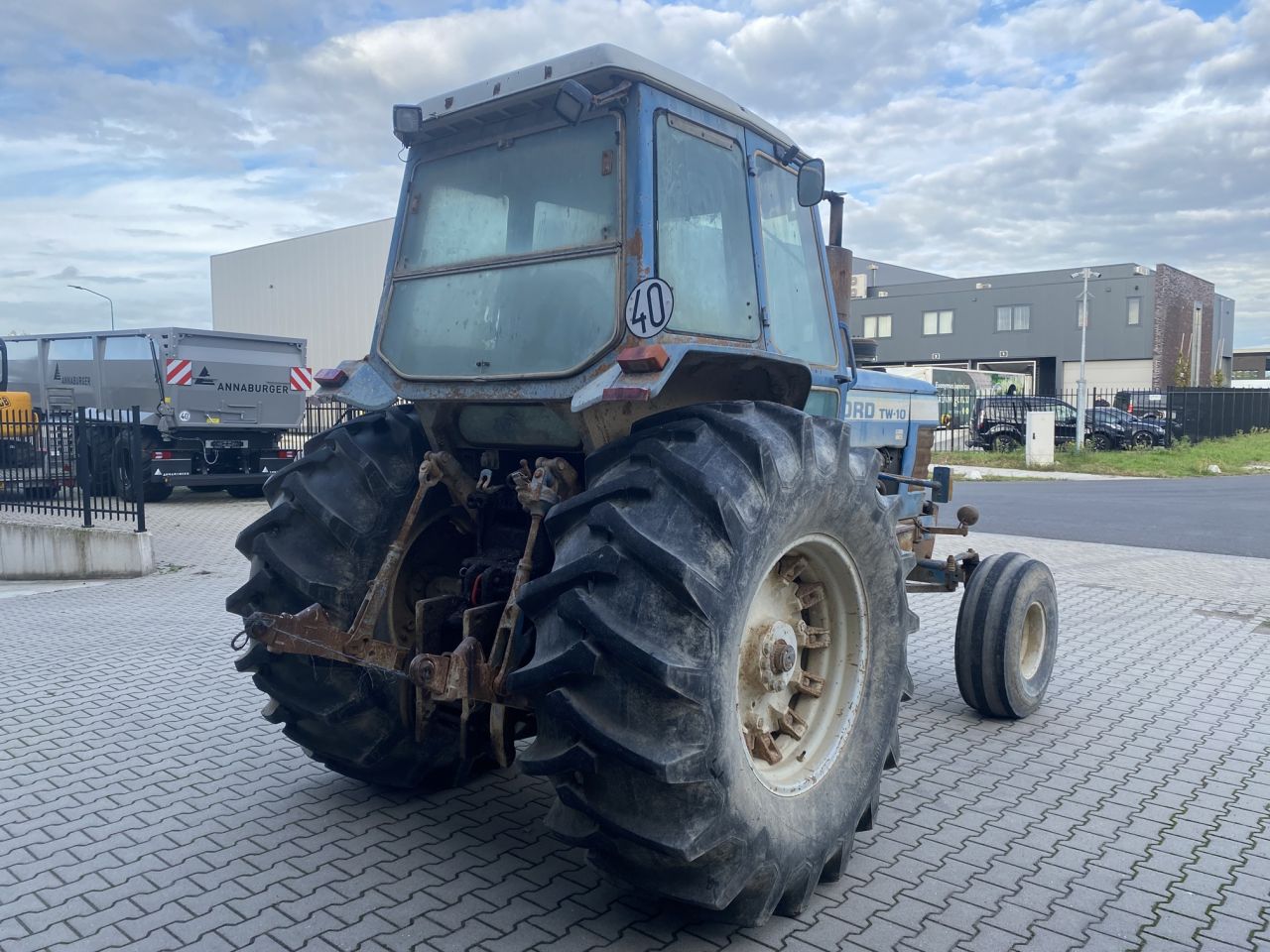 Ford TW-10