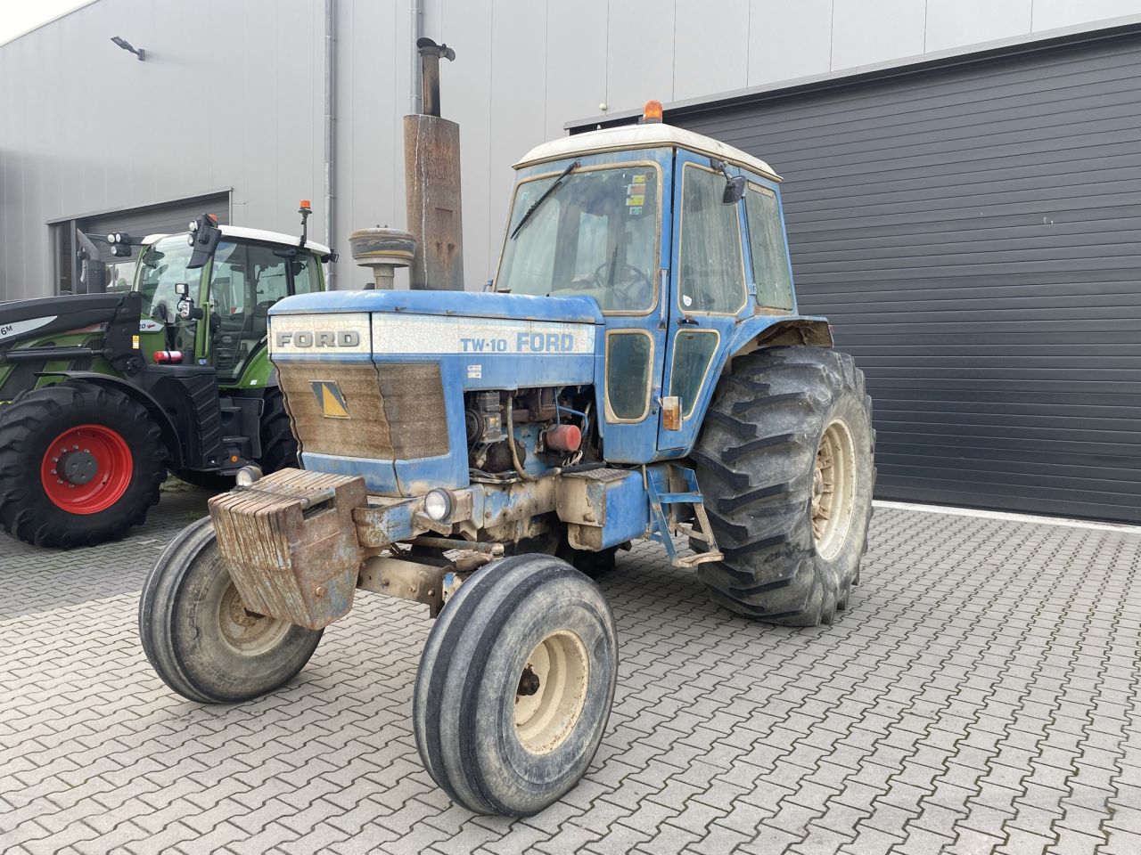 Ford TW-10
