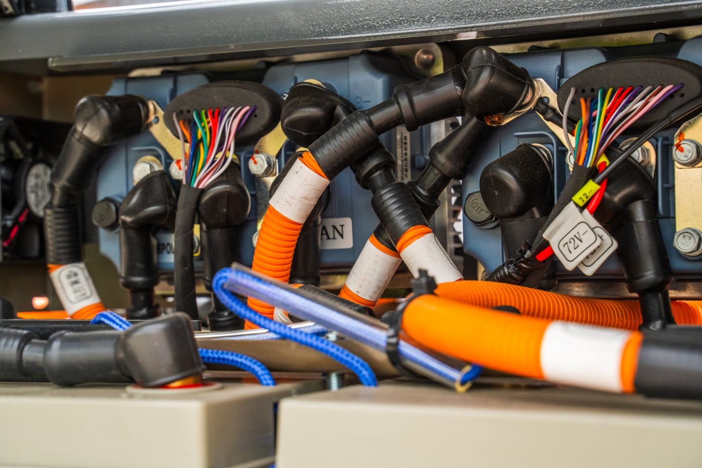 E-Kraft E1000 & E400 elektrische minishovels