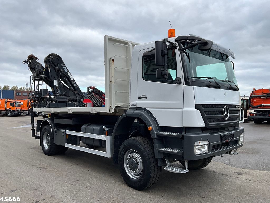 Mercedes-Benz AXOR 1929 4x4 VDL 14 Ton haakarmsysteem + Laadplateau met Hiab 14 Tonmeter laadkraan
