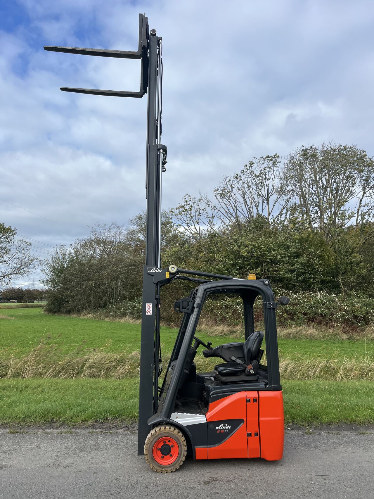 Linde E12-02 2018 elektrische heftruck triplo sideshift