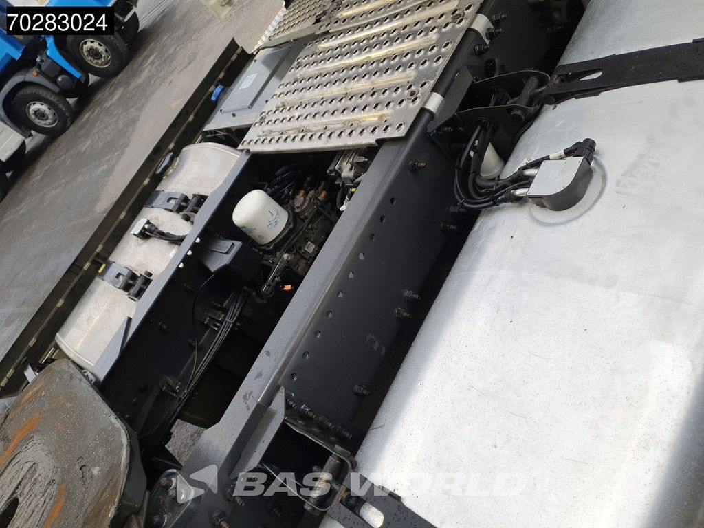 Volvo FH 460 4X2 VEB+ I-ParkCool 2x Tanks LED Navi