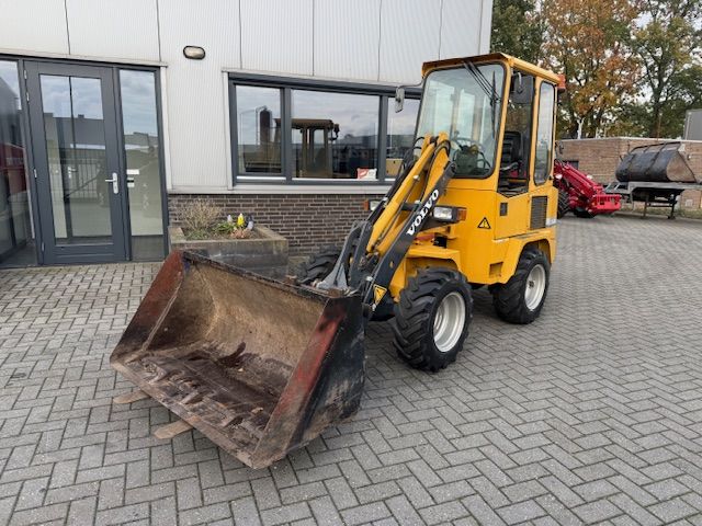 Volvo ZL302 Minishovel Kniklader Slechts 2200u NIEUWSTAAT