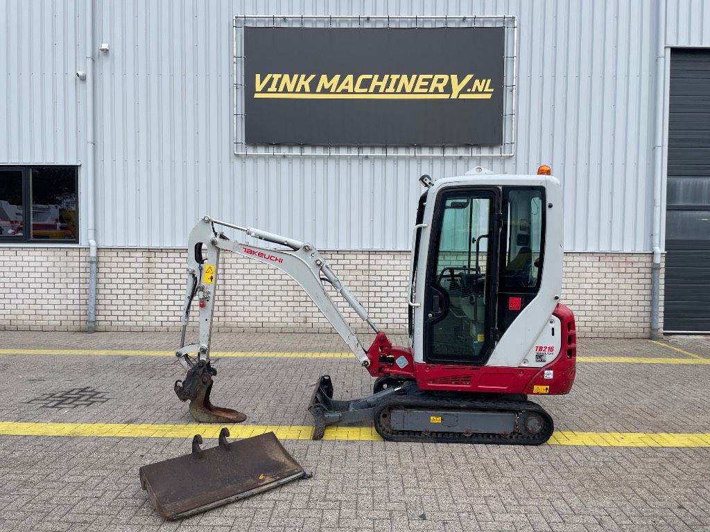 Takeuchi TB 216 GERESERVEERD