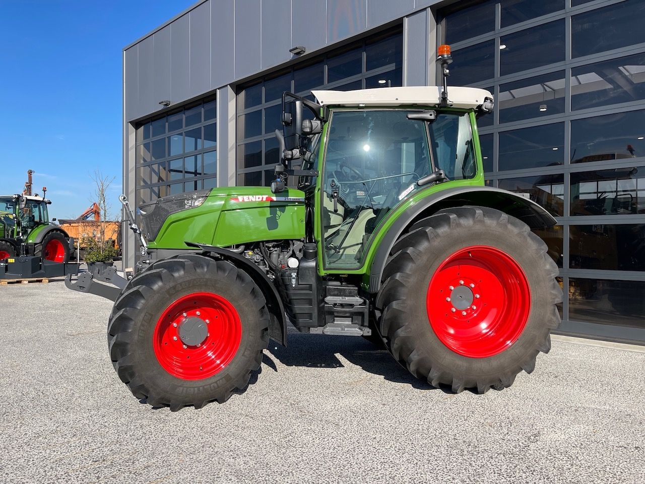 Fendt 211 S Profi Plus met RTK/GPS