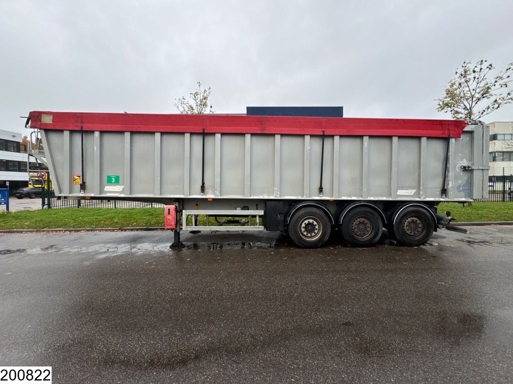 Benalu kipper 47 m3