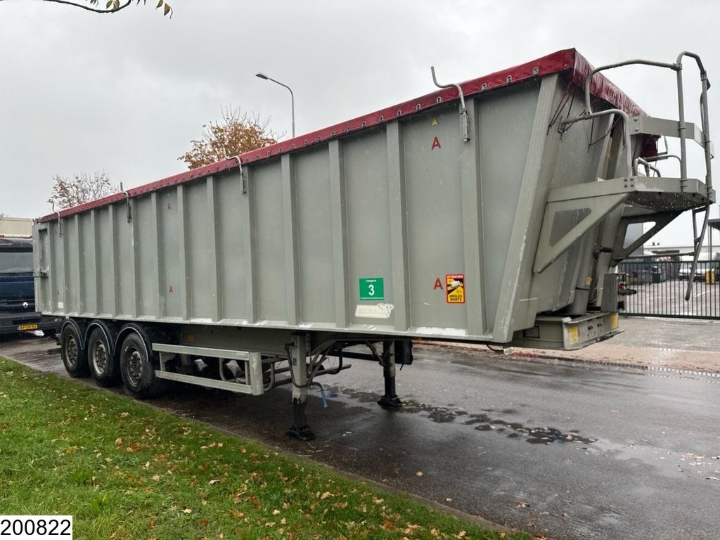 Benalu kipper 47 m3
