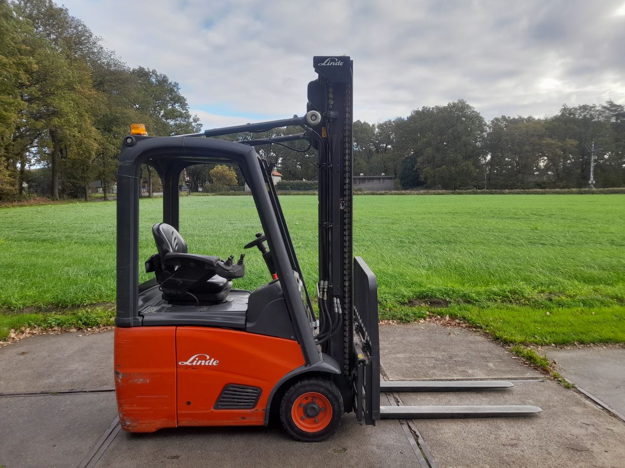Linde E12 elektrische heftruck 1320 uur!