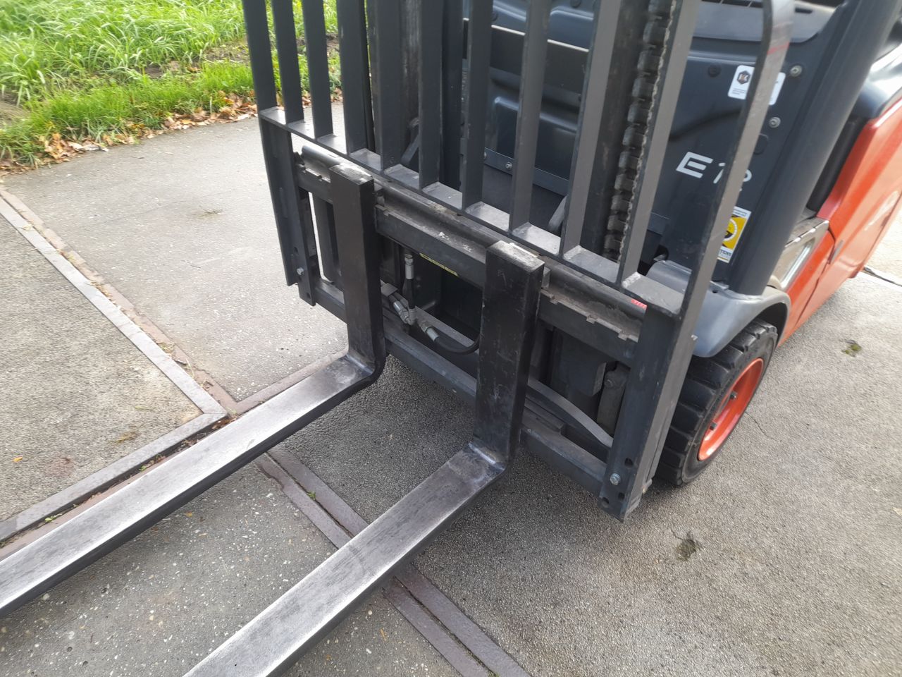 Linde E12 elektrische heftruck 1320 uur!