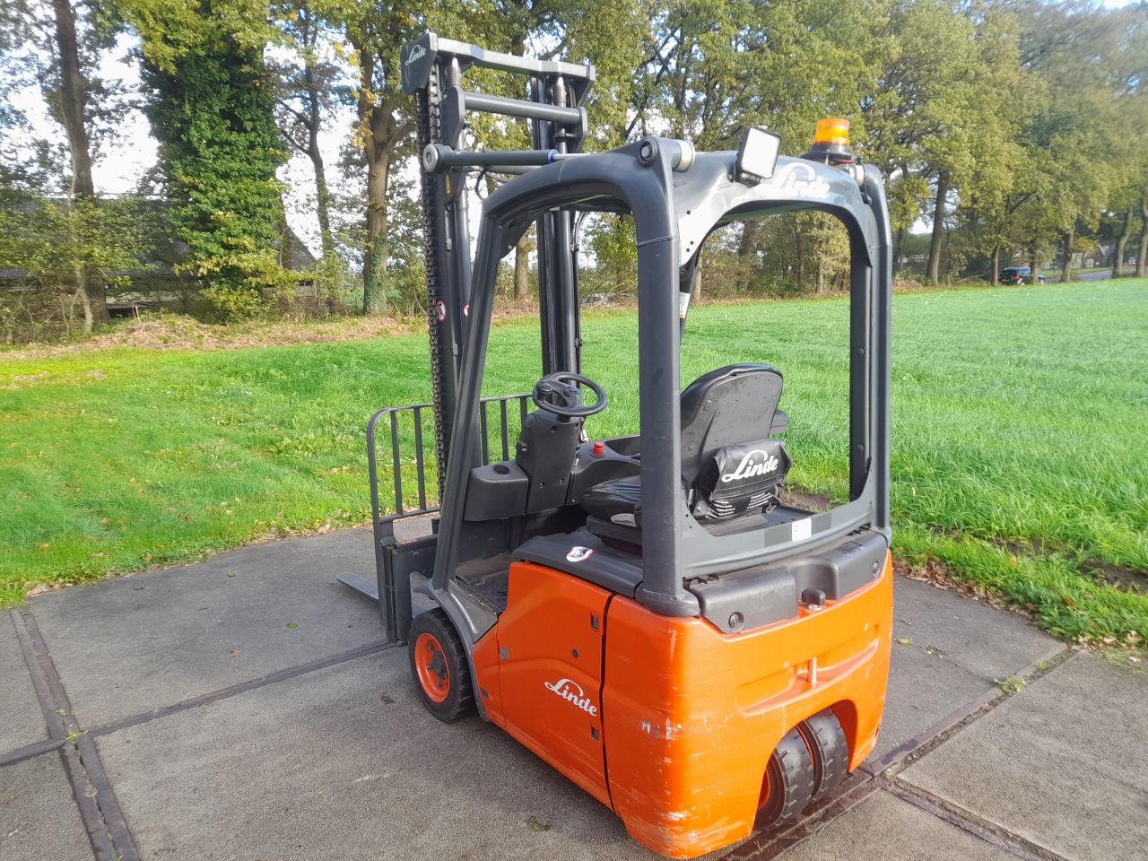 Linde E12 elektrische heftruck 1320 uur!