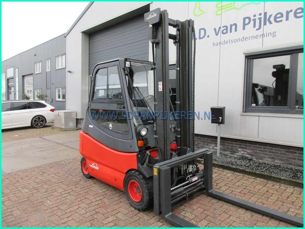 Linde E30S-03/600 3.5t 2007 5847uur+accu92%+VV+shift
