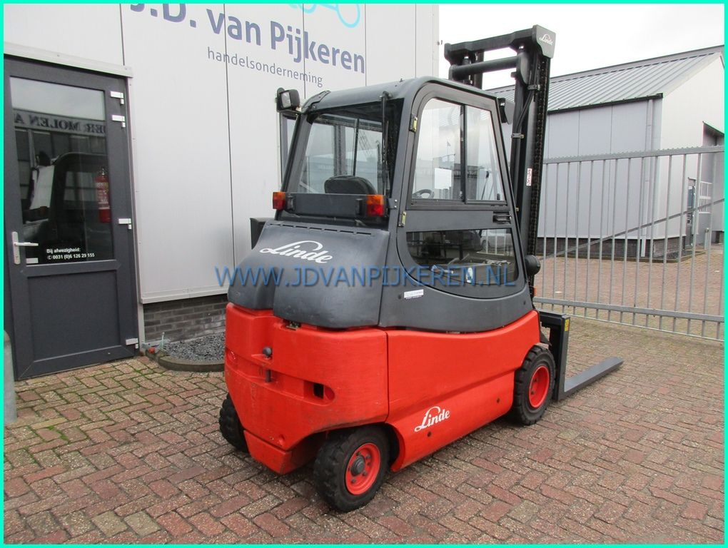 Linde E30S-03/600 3.5t 2007 5847uur+accu92%+VV+shift