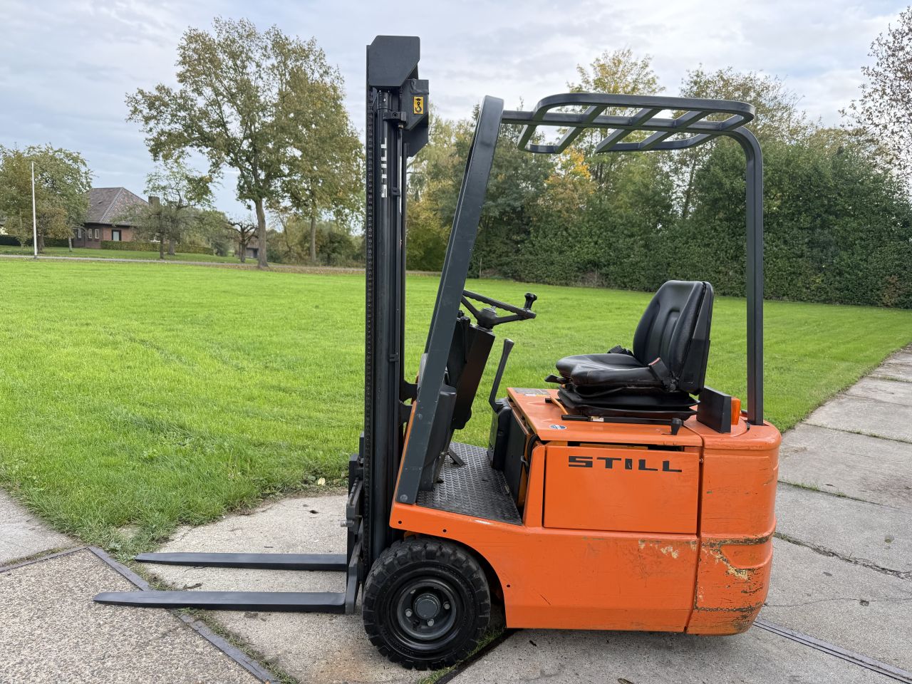 Mini heftruck Still 1200KG elektrisch inclusief oplader