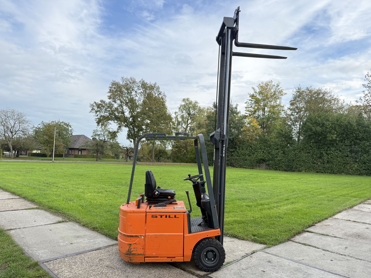 Mini heftruck Still 1200KG elektrisch inclusief oplader