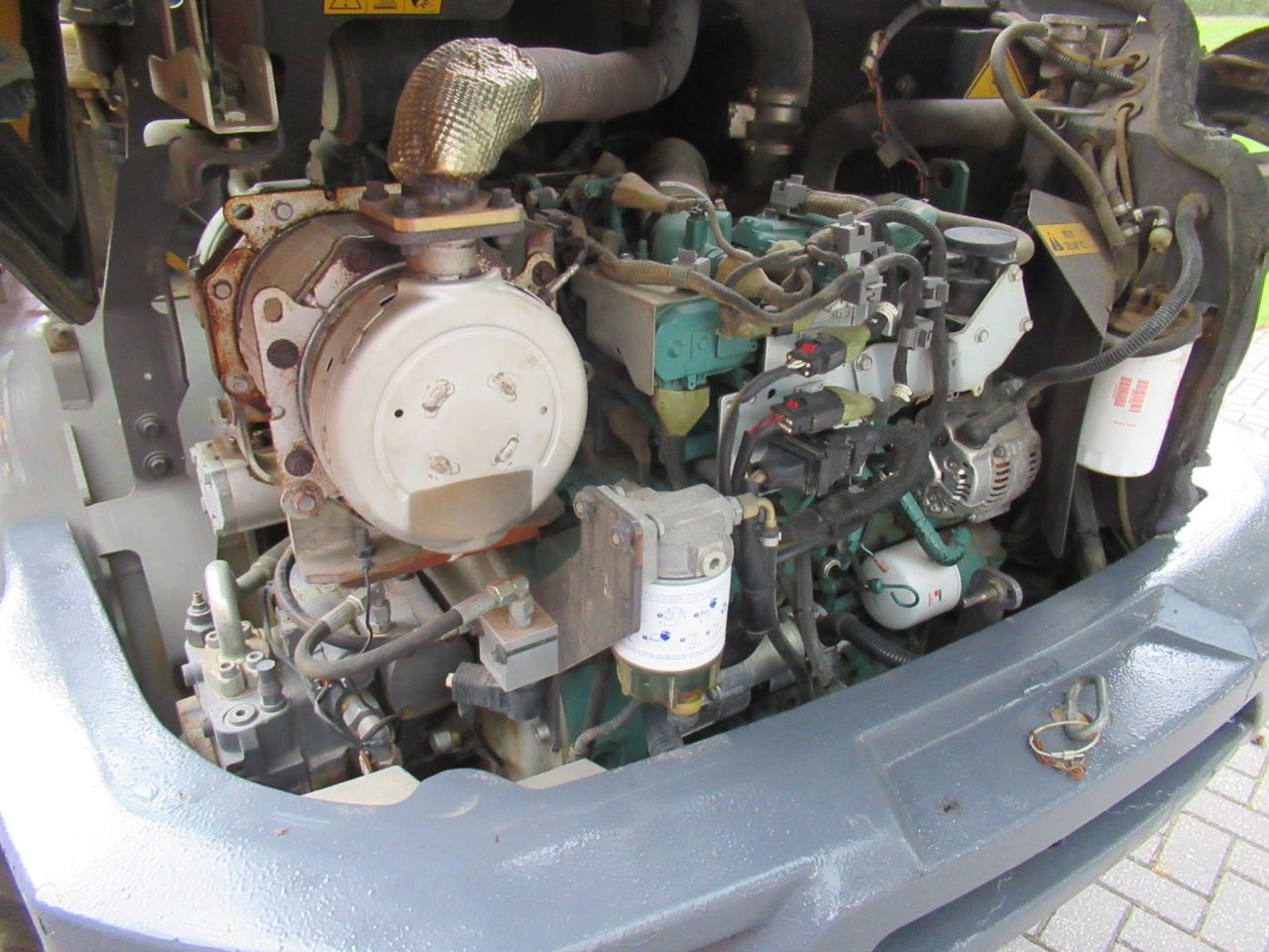 VOLVO L30 G WIELLADER KNIKSHOVEL