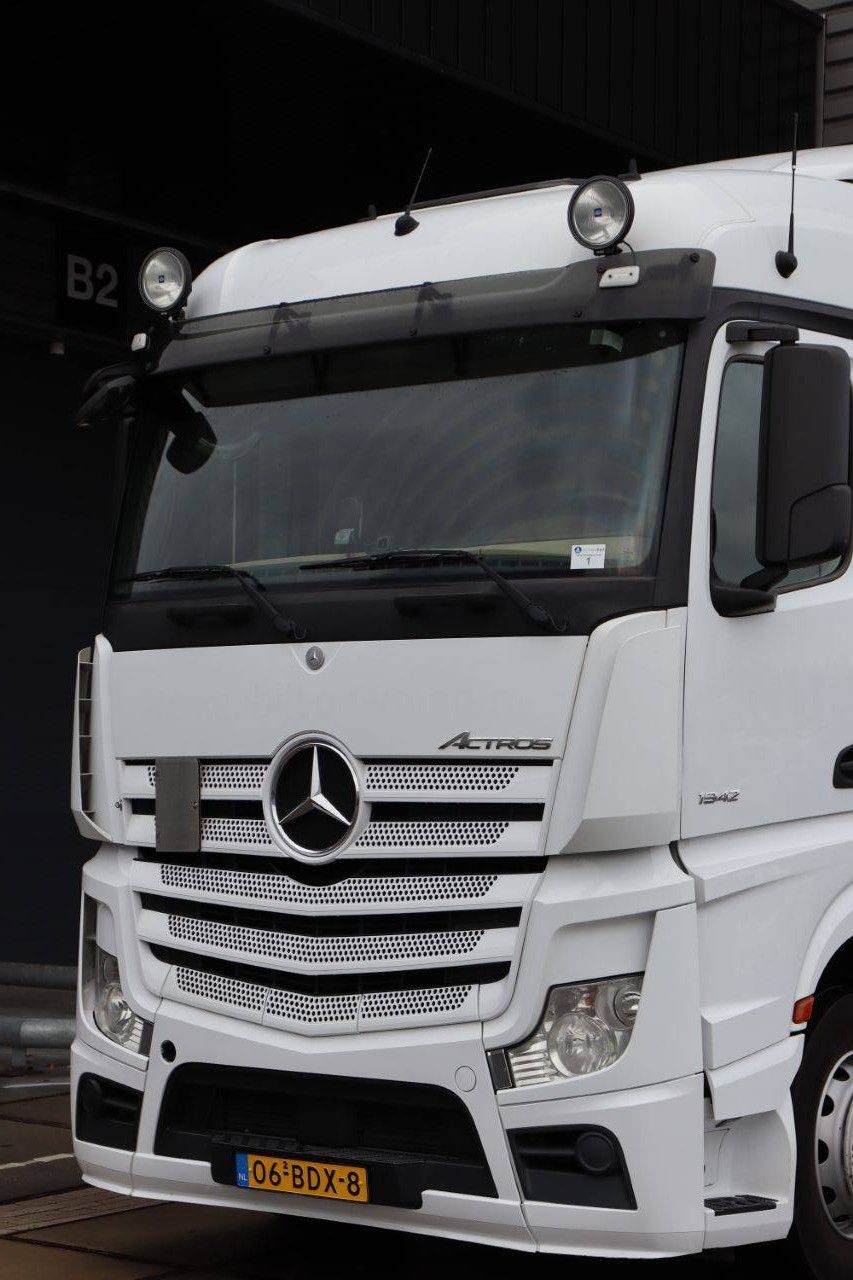 Chassis Cabin Mercedes-Benz ACTROS Diesel 422hp 2014