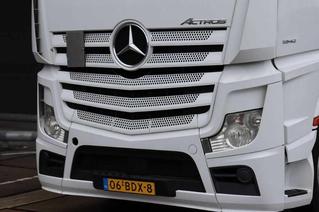 Chassis Cabin Mercedes-Benz ACTROS Diesel 422hp 2014